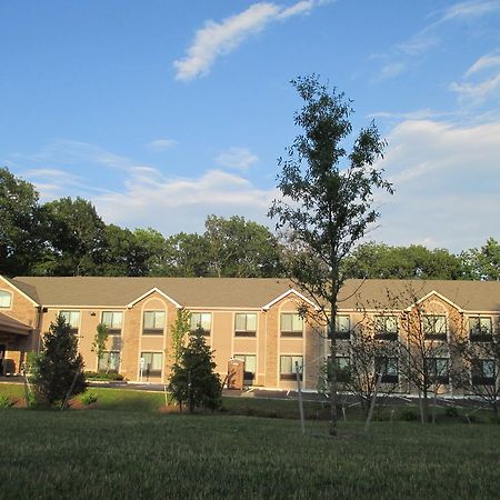 Red Carpet Inn And Suites Monmouth Junction Eksteriør billede